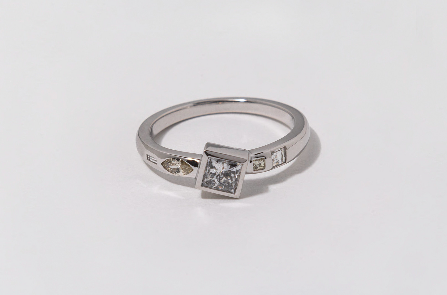 ONE OF A KIND - Debris Ring